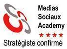 Logo de certification à la stratégie des médias sociaux