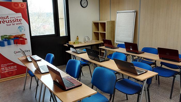 Salle d'examens et de training équipée